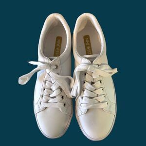 Nine West Layna White Lace-up Sneakers - Size 9
